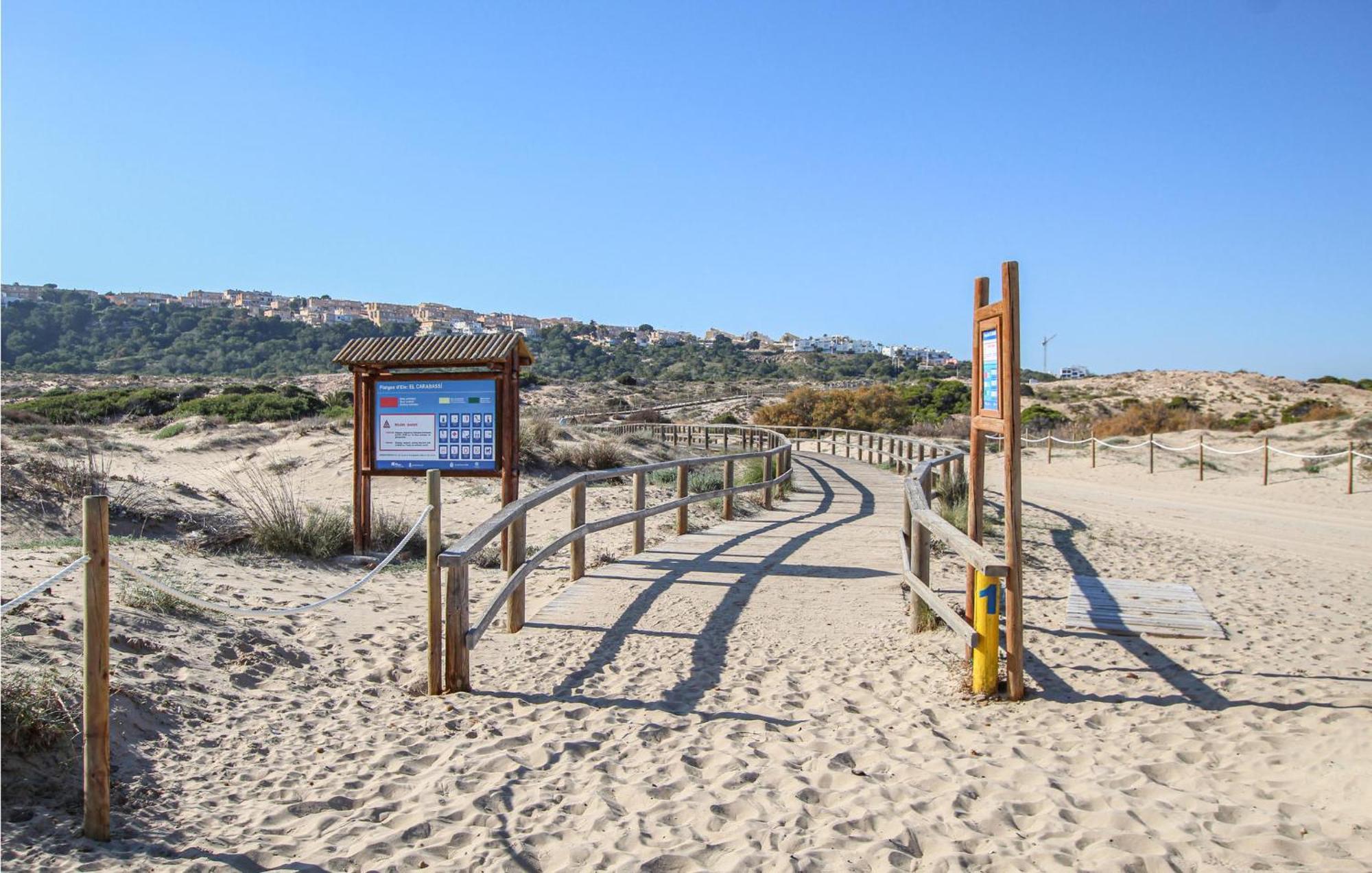 Beach Front Apartment In Los アレナレス・デル・ソル エクステリア 写真